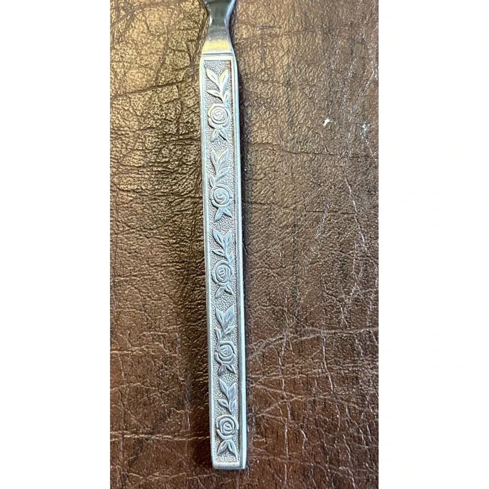 INTERPUR MEXICALY ROSE Stainless‎ Steel Butter Knife Vintage Made In Japan.
